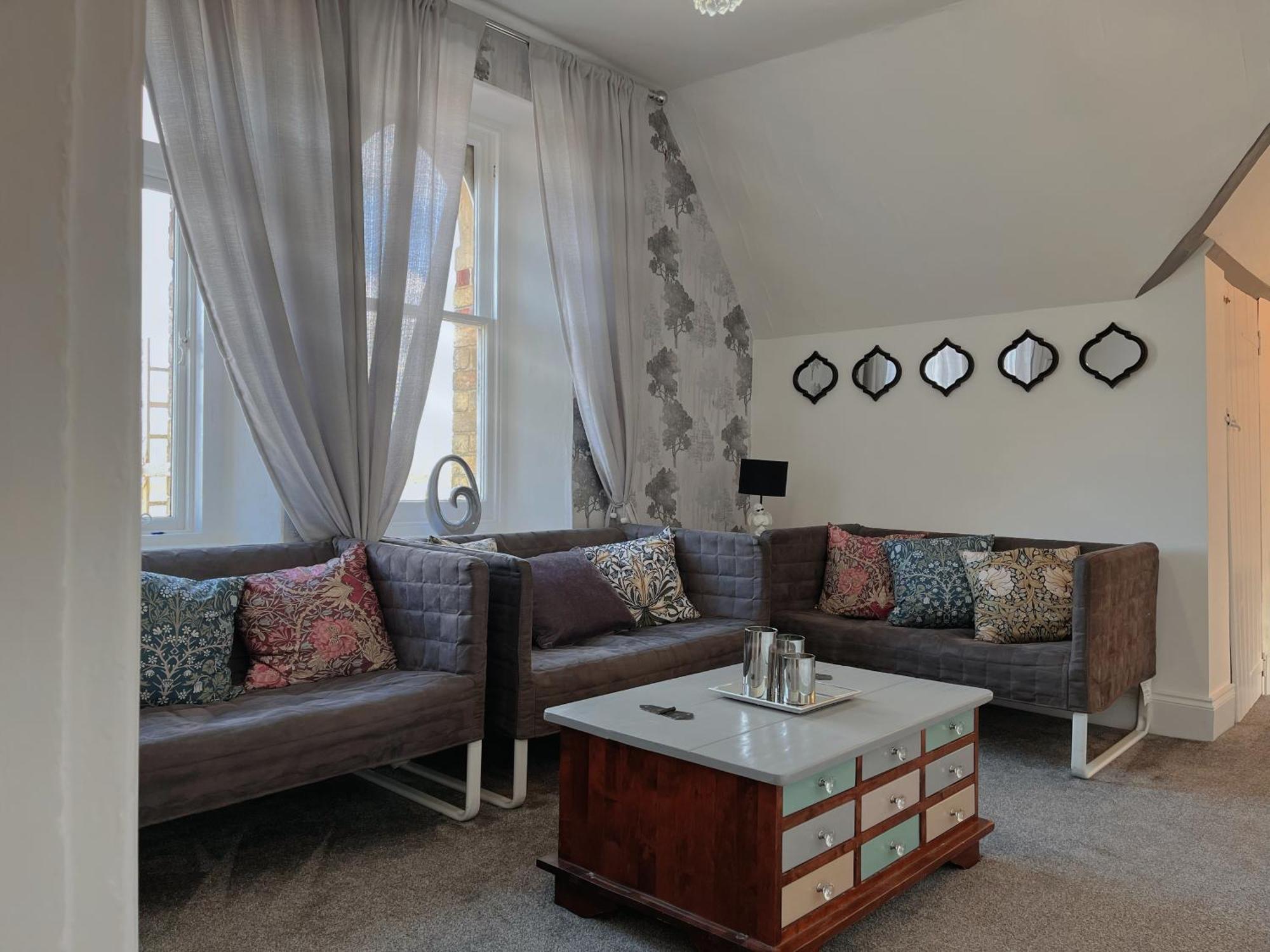 ברנסטייפל Exquisite 10 Bed Villa Hot Tub And Games Room מראה חיצוני תמונה