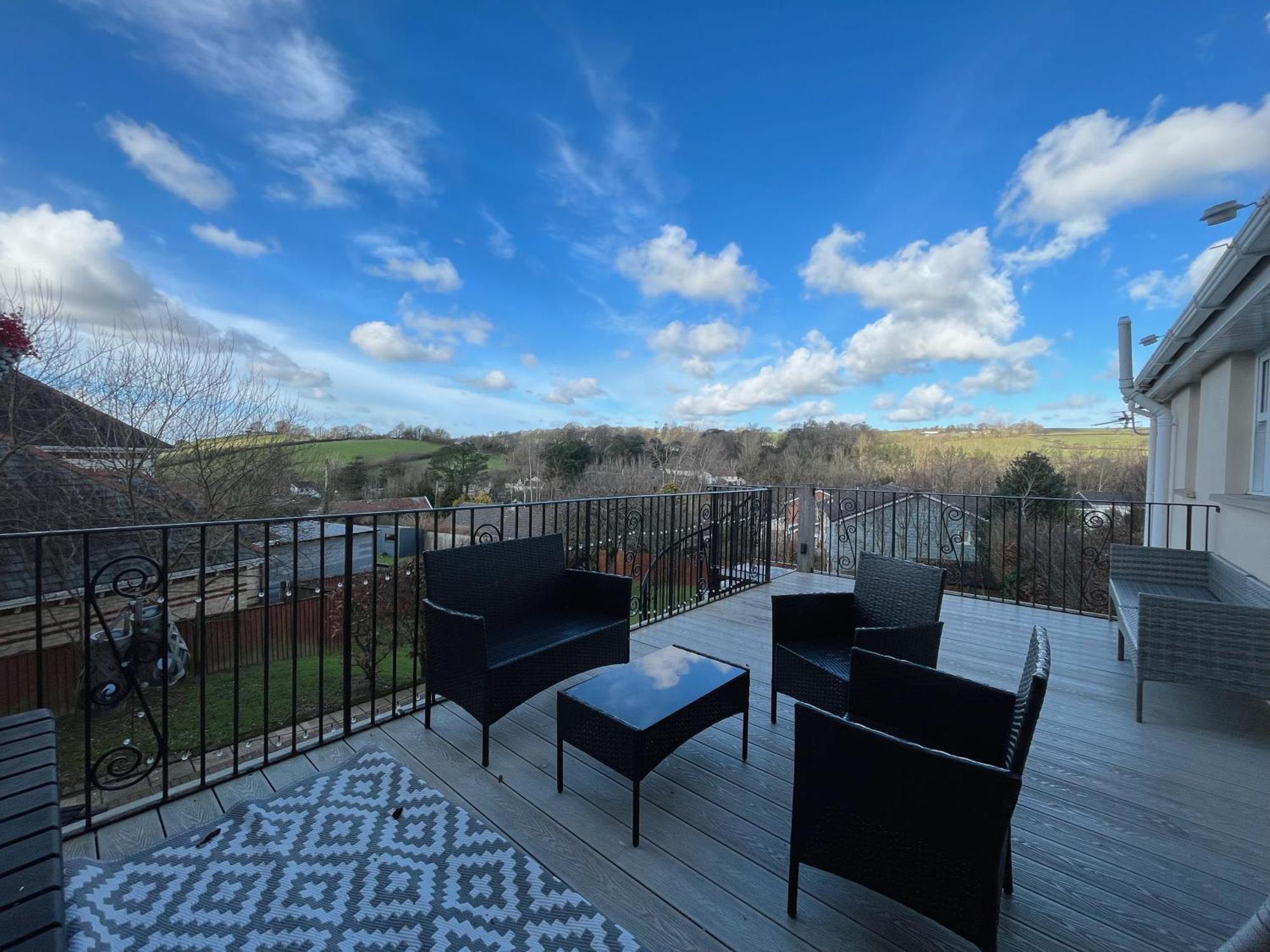 ברנסטייפל Exquisite 10 Bed Villa Hot Tub And Games Room מראה חיצוני תמונה